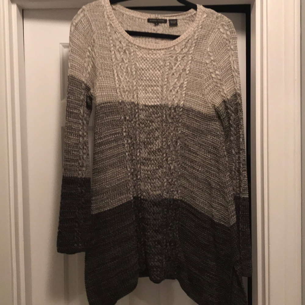 Ombré gray sweater. Long sleeve. Size Small.